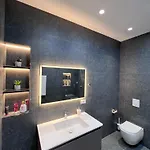 Appartement White Star - With Parking Tirana