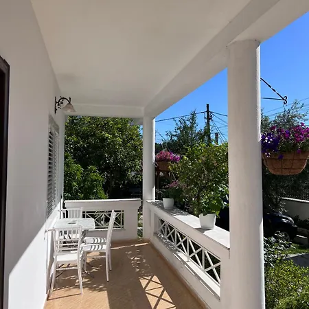 White Star - With Parking Lägenhet *