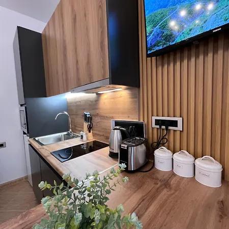 White Star - With Parking *