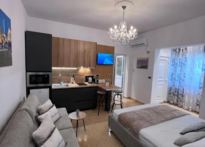 White Star - With Parking Appartement *