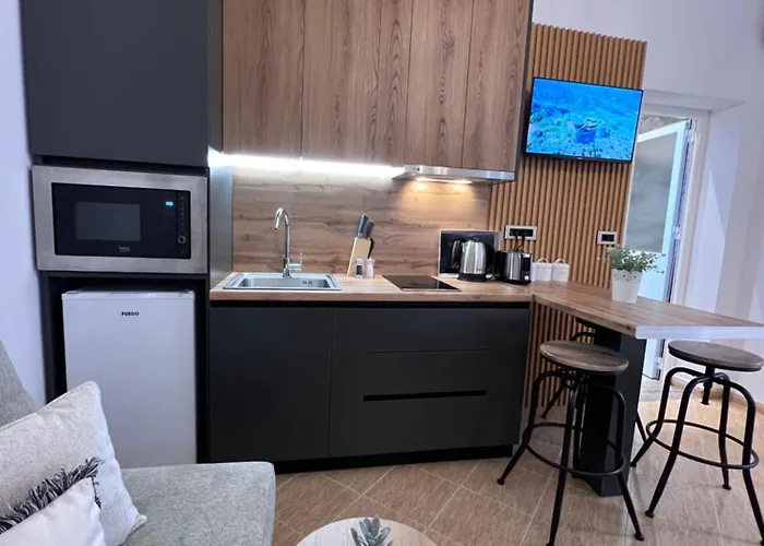 White Star - With Parking Appartement Tirana