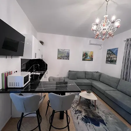 Apartment Modern In A -