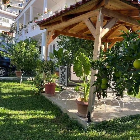 White Star Villa - Studio Apartments With Parking شقة *