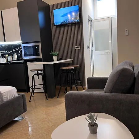 شقة White Star Villa - Studio Apartments With Parking *