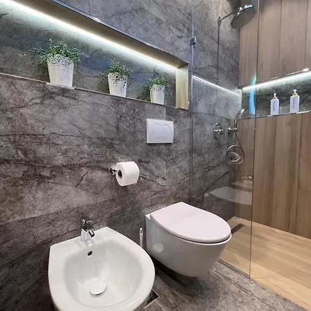 شقة White Star Villa - Studio Apartments With Parking تيرانا