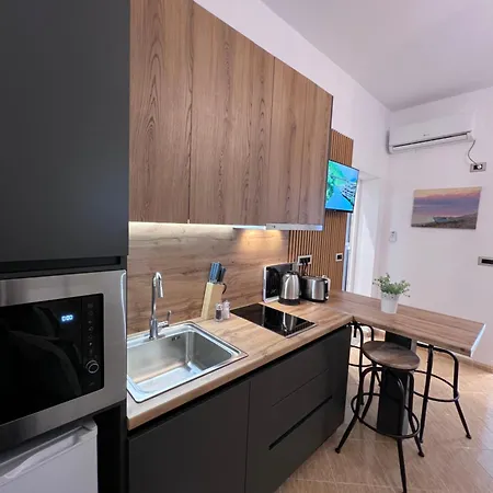 شقة White Star Villa - Studio Apartments With Parking تيرانا