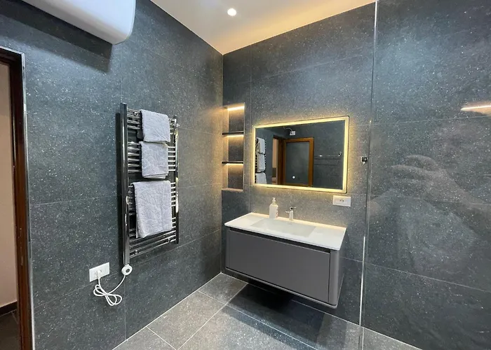 Appartamento White Star - With Parking Tirana